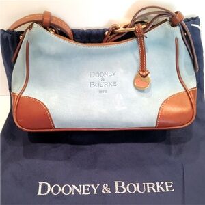 EUC~ Dooney & Bourke 1975 Suede
Leather Purse